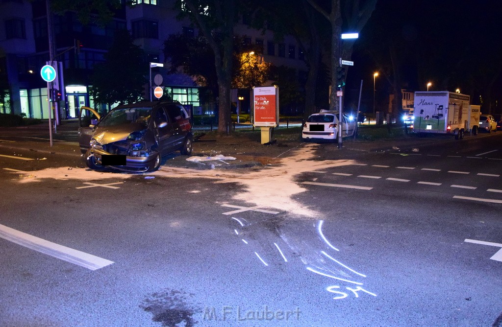 Schwerer VU Koeln Raderthal Bonnerstr Raderthalguertel P151.JPG - Miklos Laubert